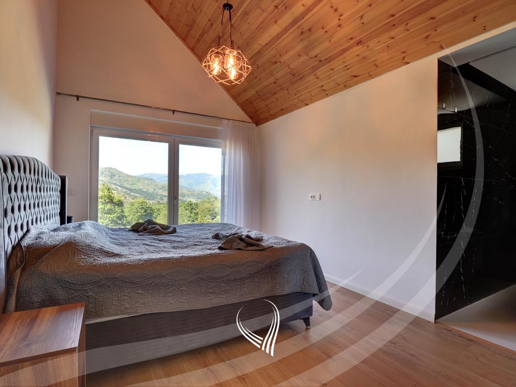 Villa de 200 metros cuadrados en venta en brezovicë