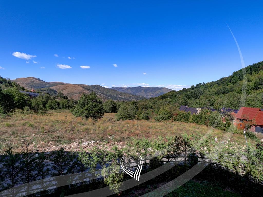 Villa de 200 metros cuadrados en venta en brezovicë