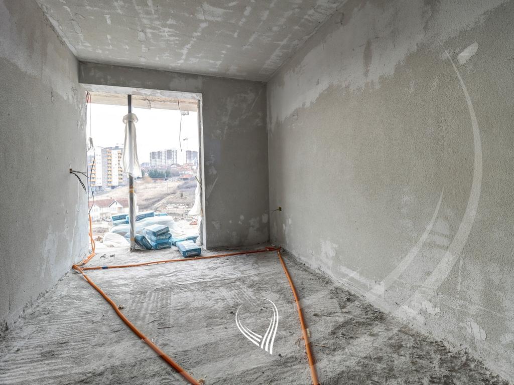 Banesë me 3 dhoma gjumi në shitje në lagjen Mati 1 - rruga a (5)