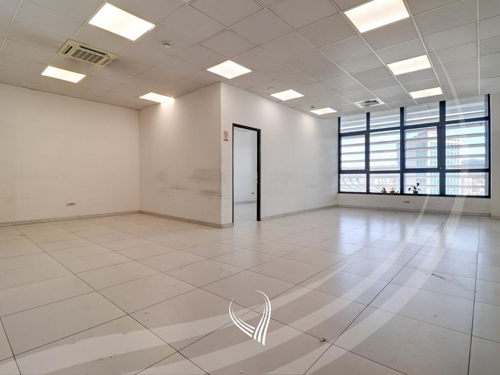 Spazio commerciale per ufficio di 512 metri quadrati in affitto nel quartiere Lakrishtë – Complesso ramiz sadiku (2)