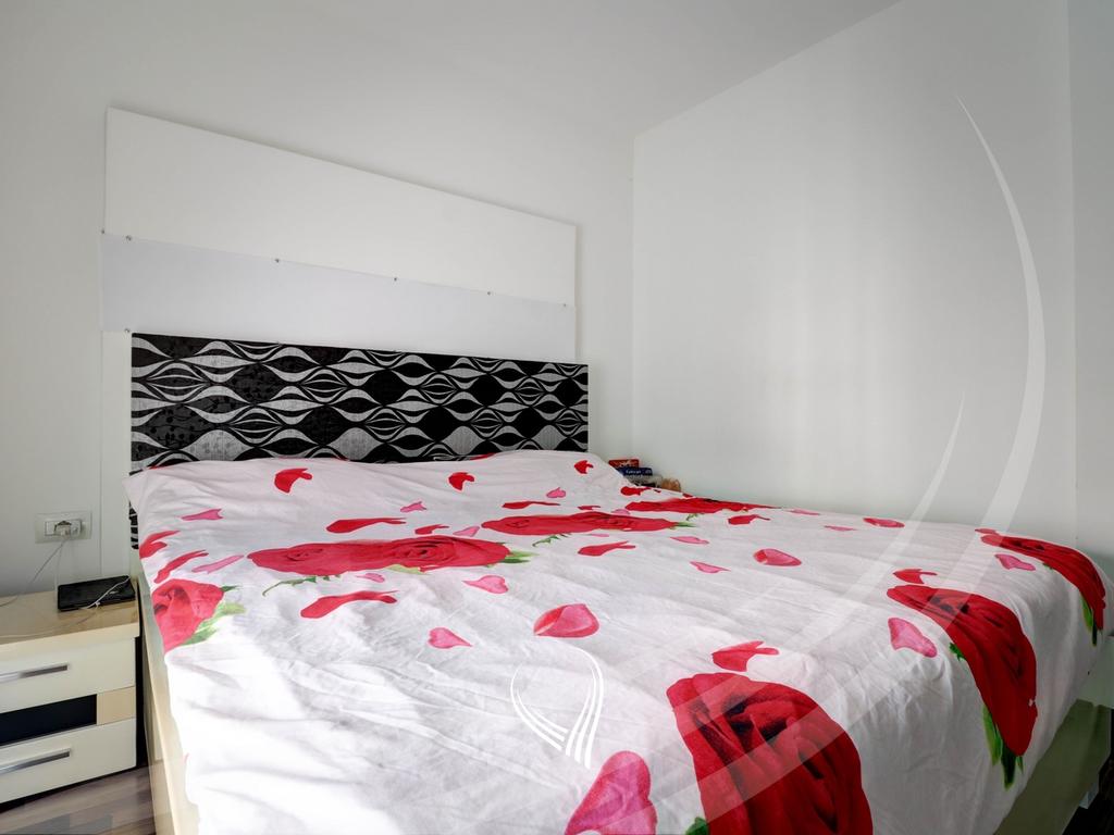 Penthouse me 4 dhoma gjumi në shitje në lagjen Mati 1 (8)