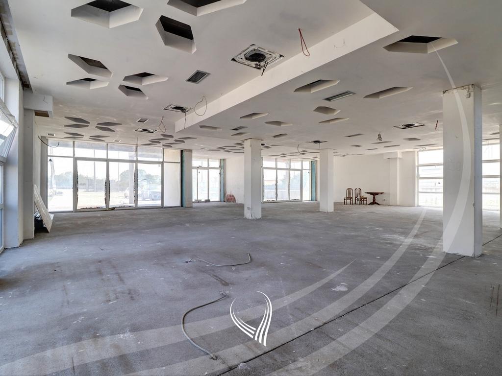 Imóvel de 2.200 metros quadrados para alugar em bresje – Fushë Kosovë