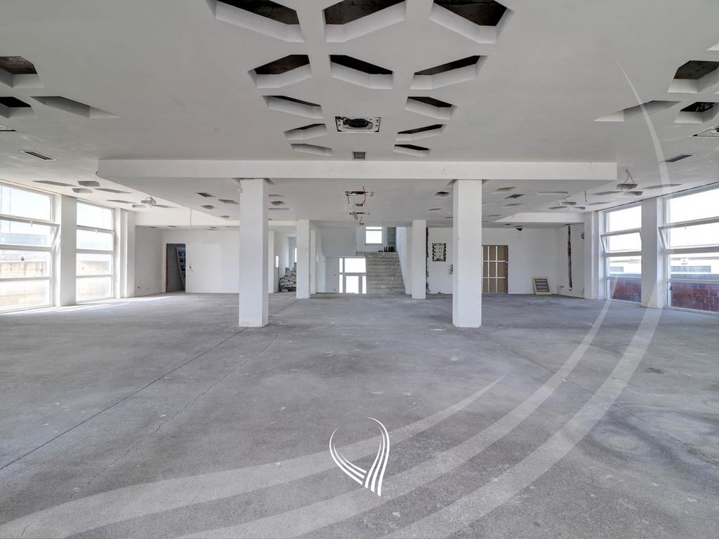 Imóvel de 2.200 metros quadrados para alugar em bresje – Fushë Kosovë