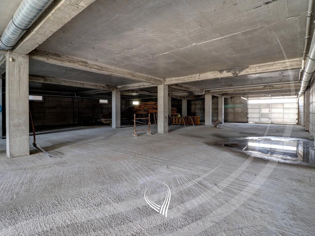 Imóvel de 2.200 metros quadrados para alugar em bresje – Fushë Kosovë