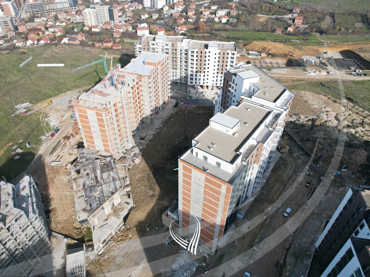 Apartamento com 3 quartos à venda no bairro Prishtina e Re