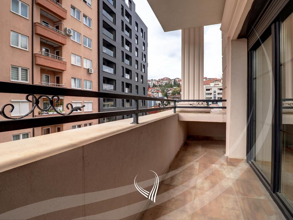 Apartamento de 141 m² + 95,08 m² de terraza en venta en el barrio Tophane - orhidea (8)