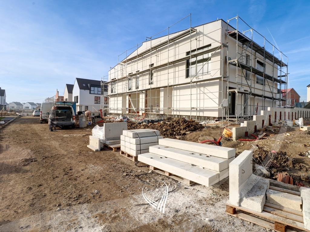 Casa com 4 quartos à venda em Çagllavicë – Bairro artë 2