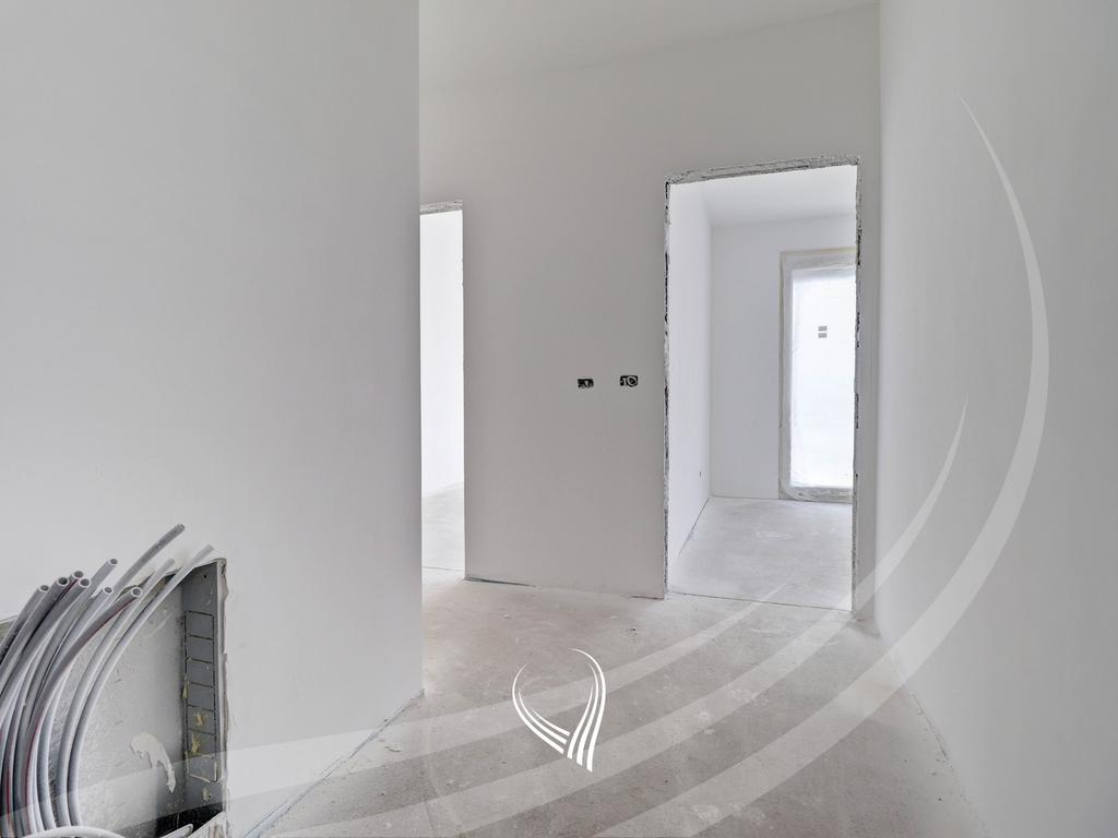 Attico di 265,97 metri quadrati in vendita nel quartiere Aktash - mileniumi residence (6)
