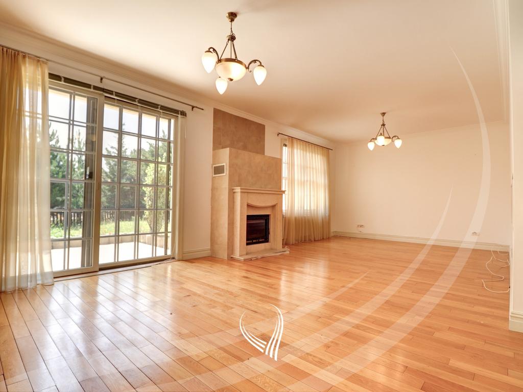 Maison de 300 mètres carrés à louer à fshati ndërkombëtar - international village