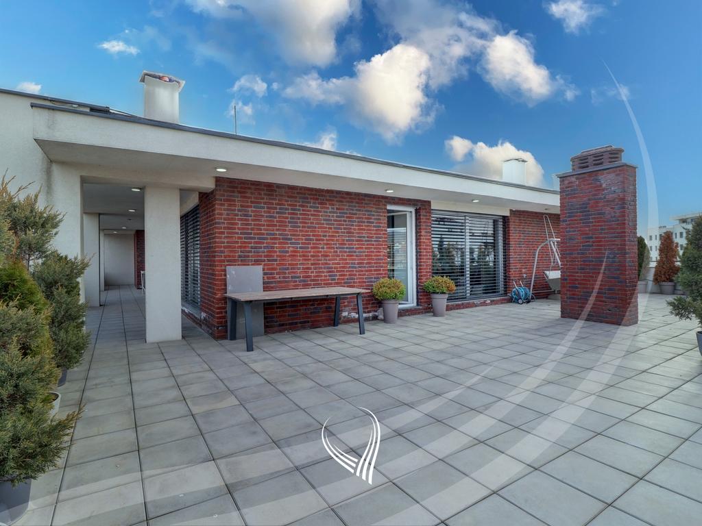 Penthouse 282.43 metra katror në shitje në lagjen Mati 1 – Kawa group