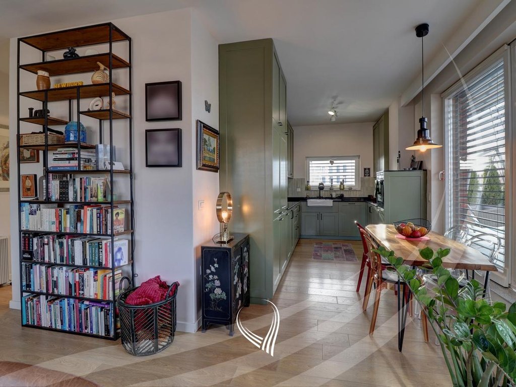 Penthouse 282.43 metra katror në shitje në lagjen Mati 1 – Kawa group (6)