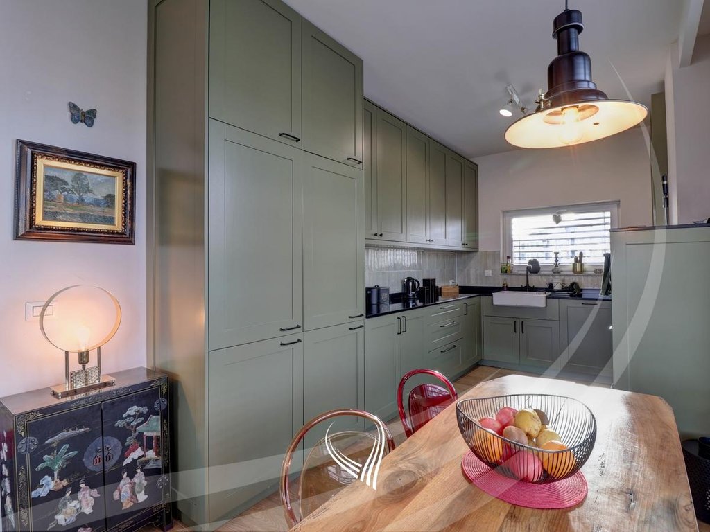 Penthouse 282.43 metra katror në shitje në lagjen Mati 1 – Kawa group (7)