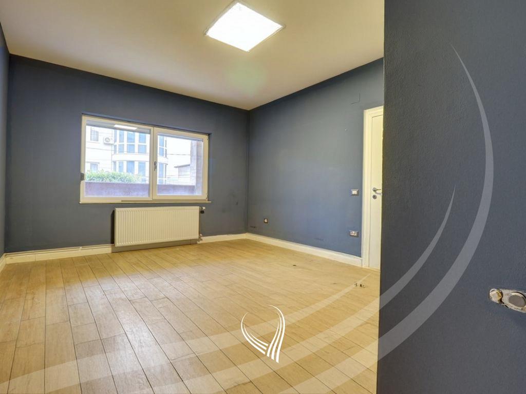 Bureaux avec 12 pièces à louer dans le quartier Arbëria – Dragodan (6)