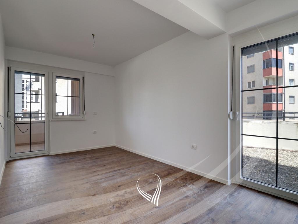 Office 133 sqm + 58 sqm terrace for rent in Tophane – Orhidea (5)