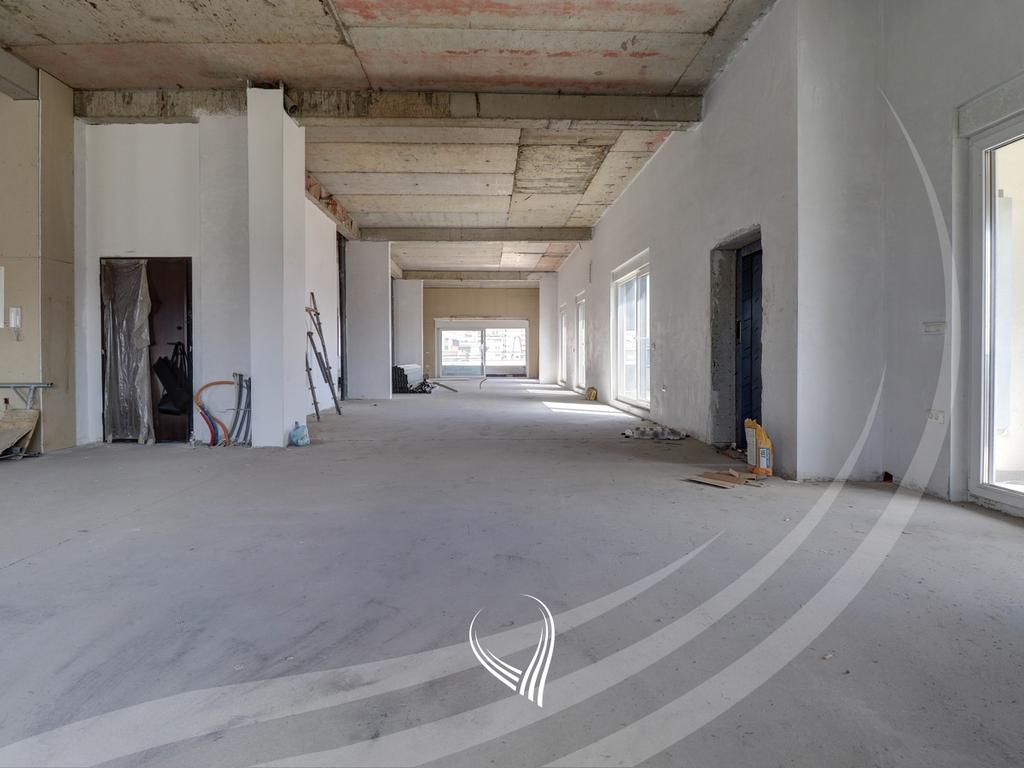 Attico di 390 metri quadrati in vendita nel quartiere Mati 1 – Rruga c (3)