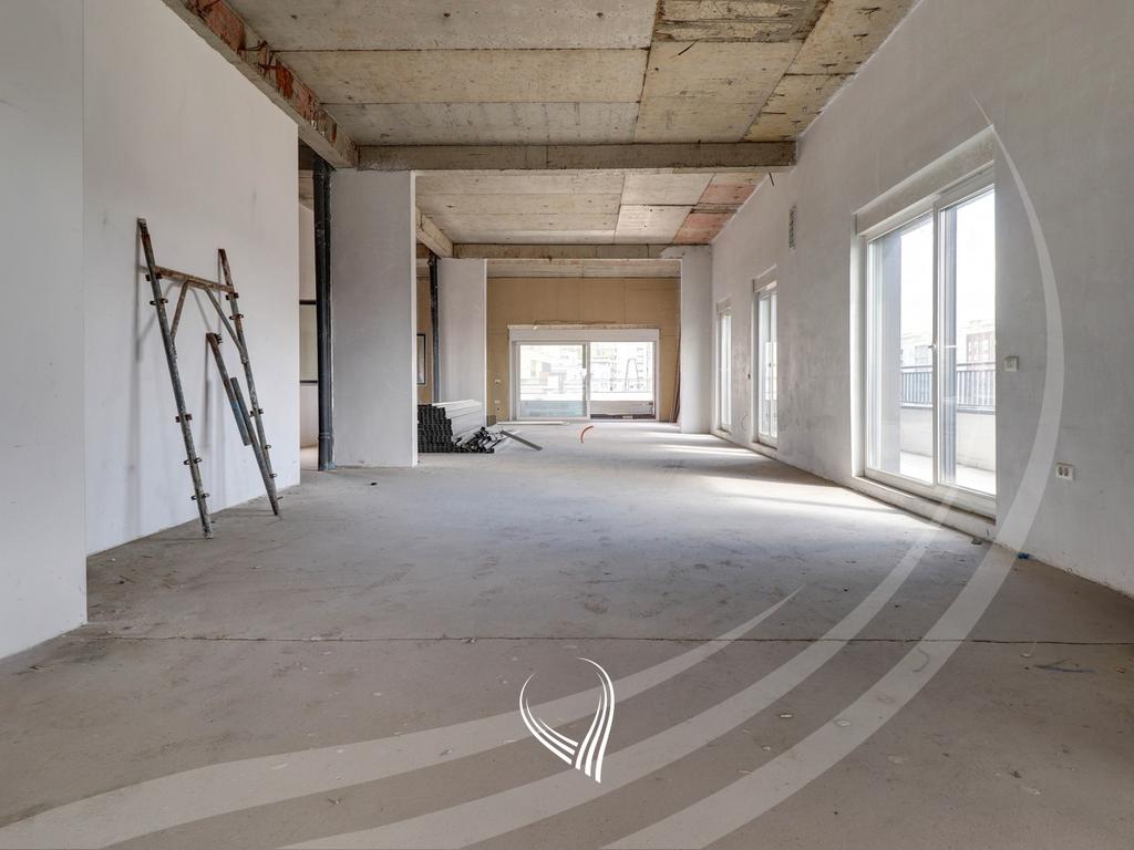 Attico di 390 metri quadrati in vendita nel quartiere Mati 1 – Rruga c (4)
