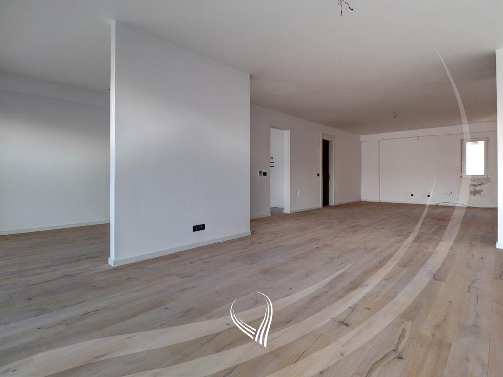 Wohnung mit 4 schlafzimmern zum verkauf im stadtteil marigona hill (4)
