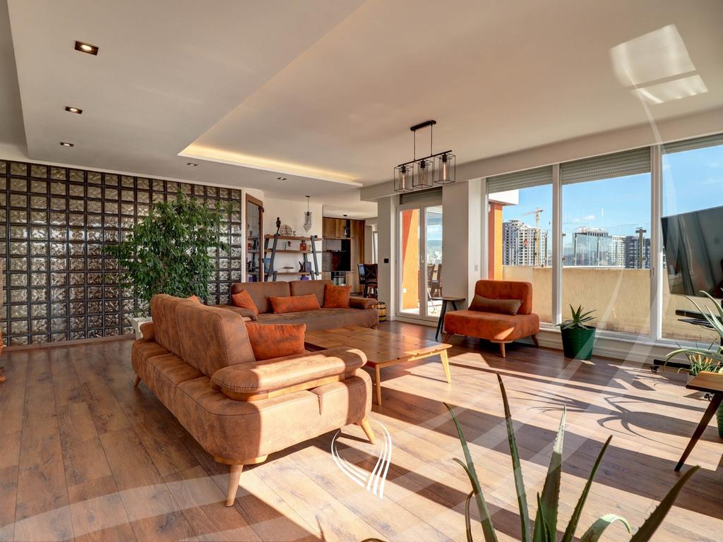 Penthouse 232 square meters for sale in Arbëria – Dragodan