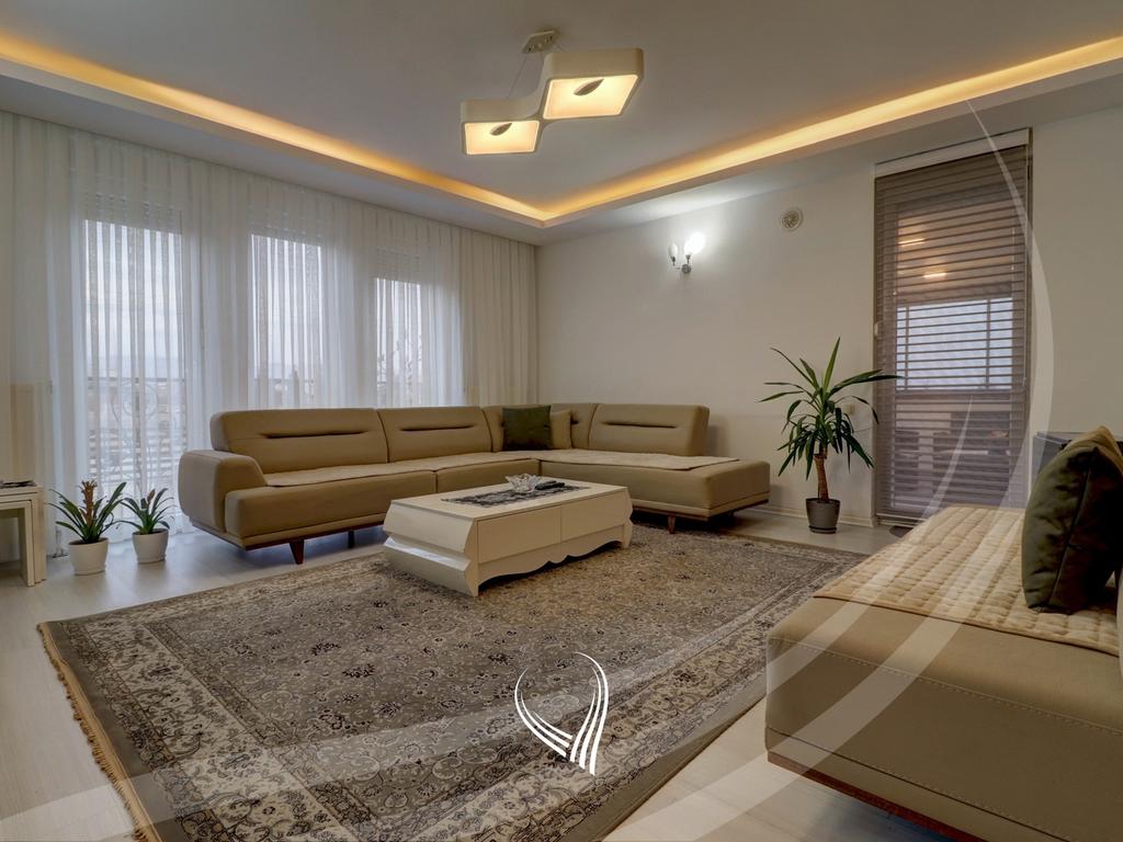 Casa di 380 metri quadrati con 4 are di terreno in vendita a Veternik (4)
