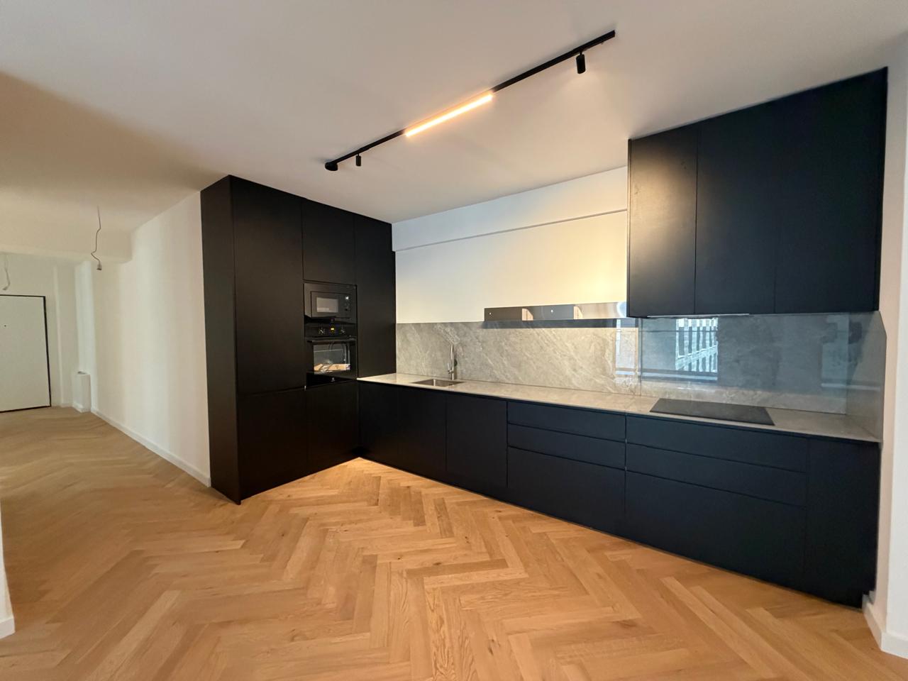 Ufficio in affitto nel complesso prime residence Pejton (2)