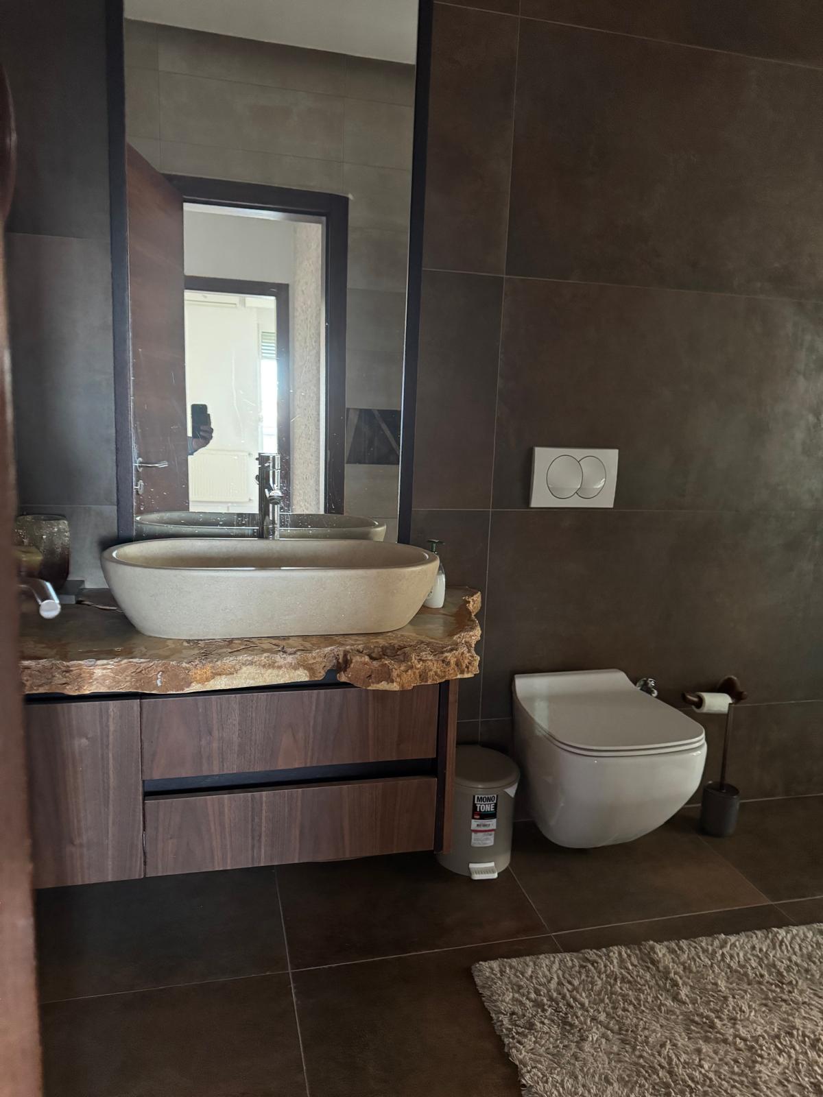 Ático exclusivo en alquiler en Arbëria 3