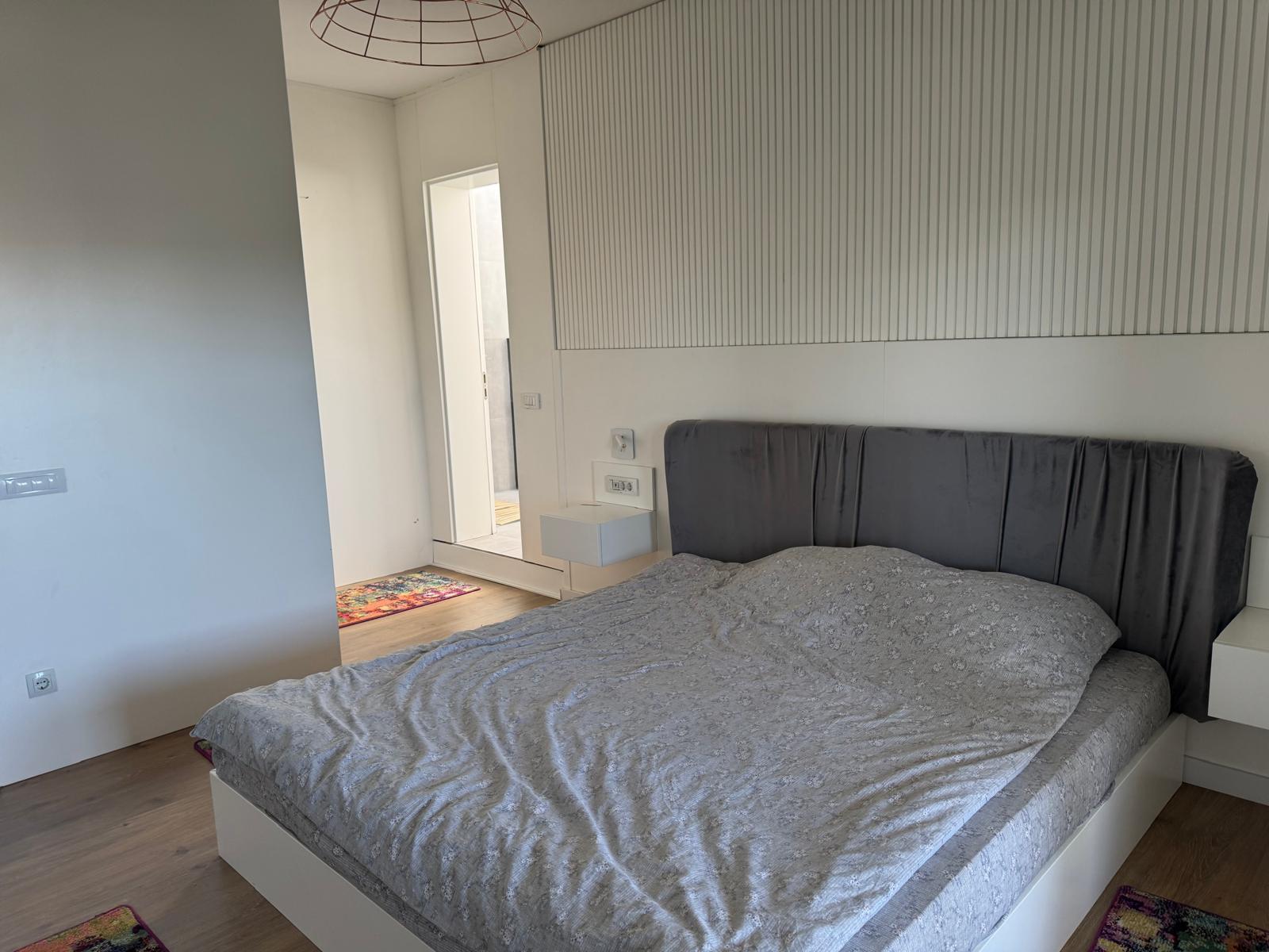 Ático exclusivo en alquiler en Arbëria 3