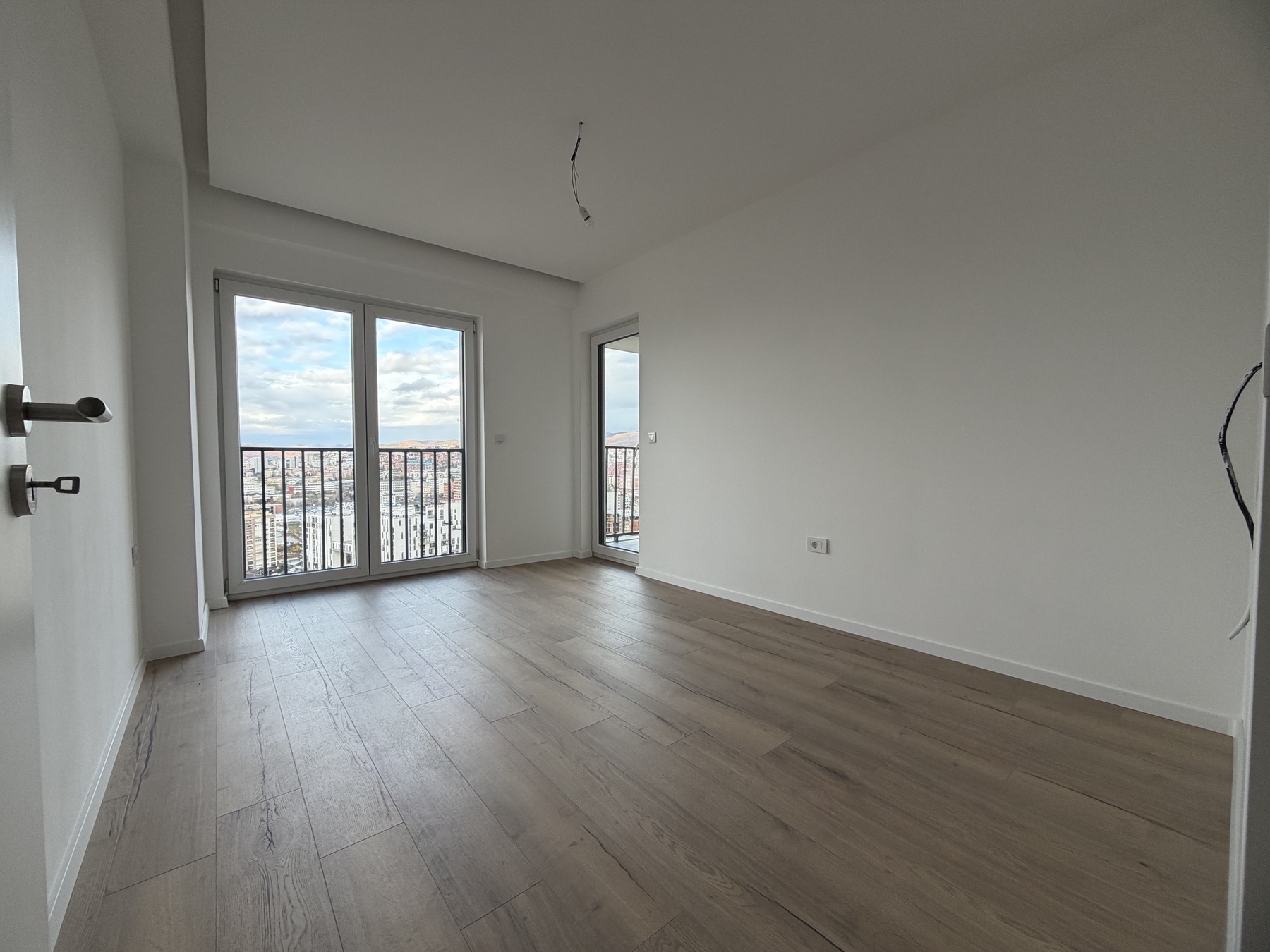 Penthouse exclusif à vendre – Veternik (2)