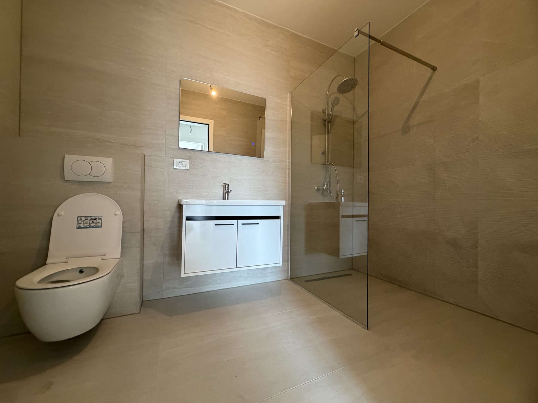 Penthouse exclusif à vendre – Veternik (3)