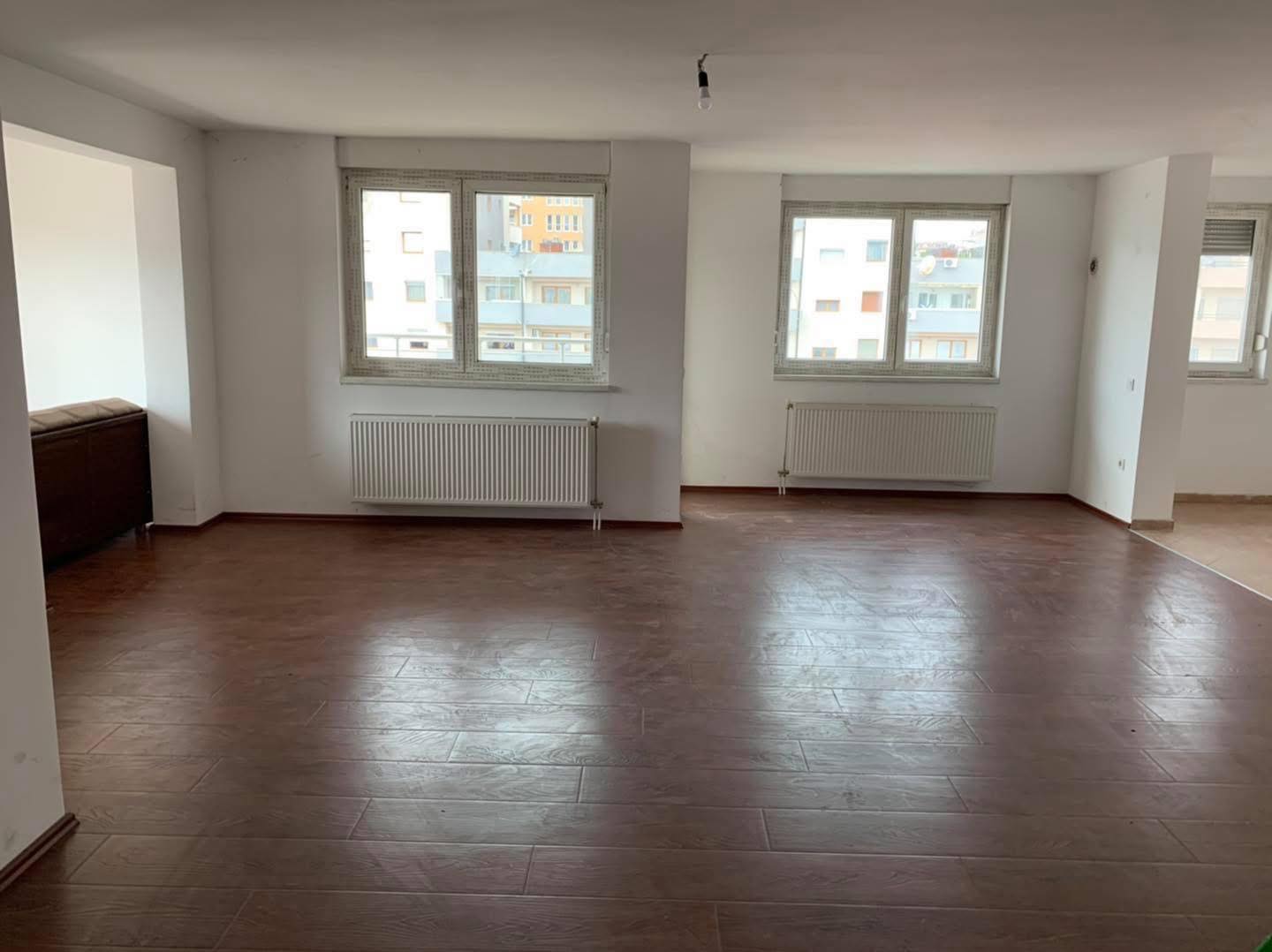 Penthouse për #shitje në Arbëria 3 (4)