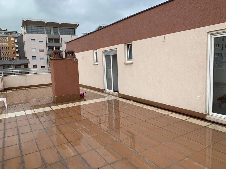 Penthouse për #shitje në Arbëria 3 (6)