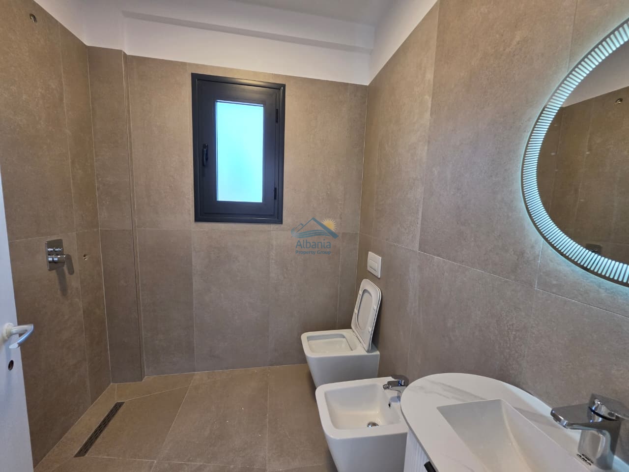 Apartament luksoz për shitje në Vlorë shqipëri (4)