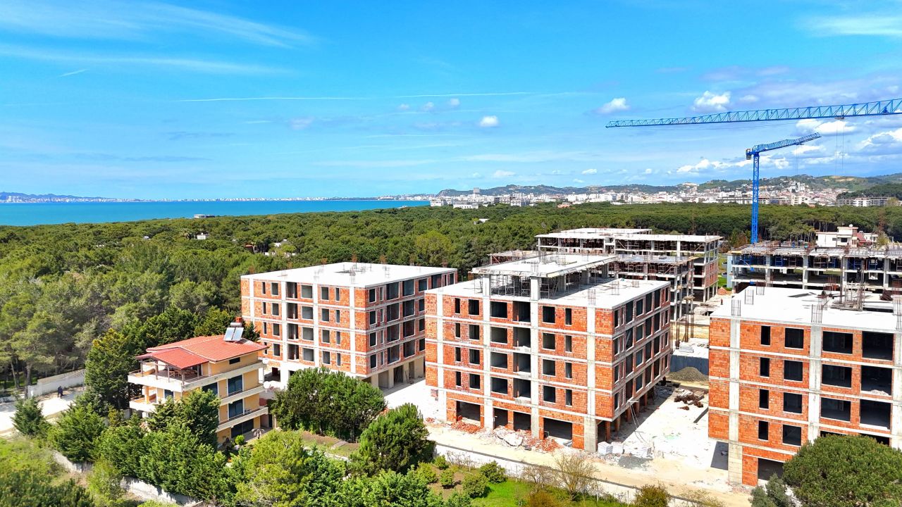 Bienes raíces en albania en venta en la zona de qerret cerca de durres
