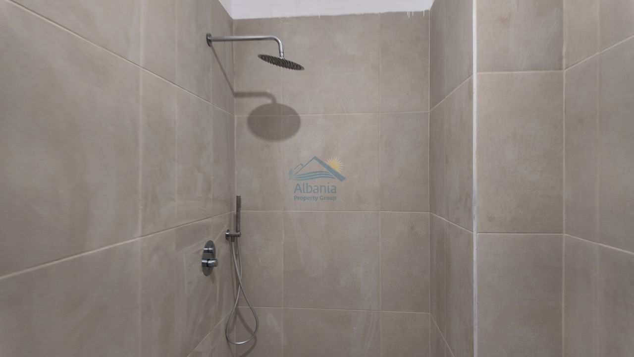 Appartamento con vista mare in vendita a radhimë Vlorë albania