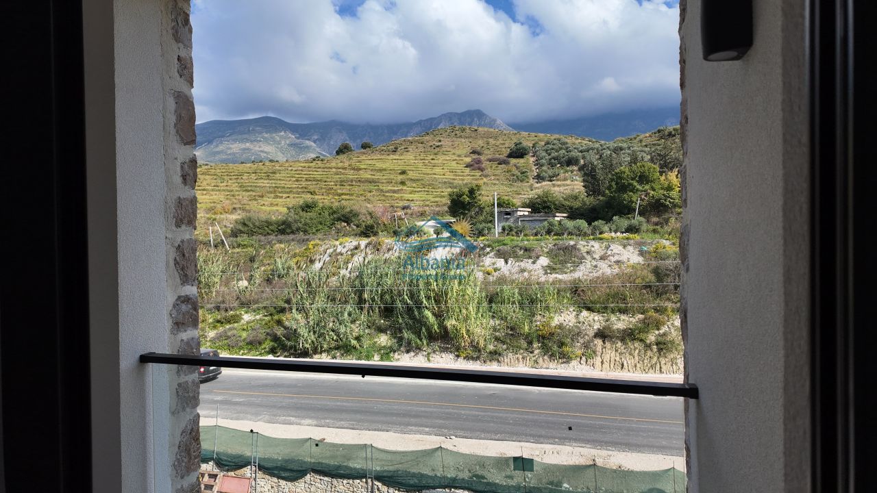 Appartamento con vista mare in vendita a radhimë Vlorë albania
