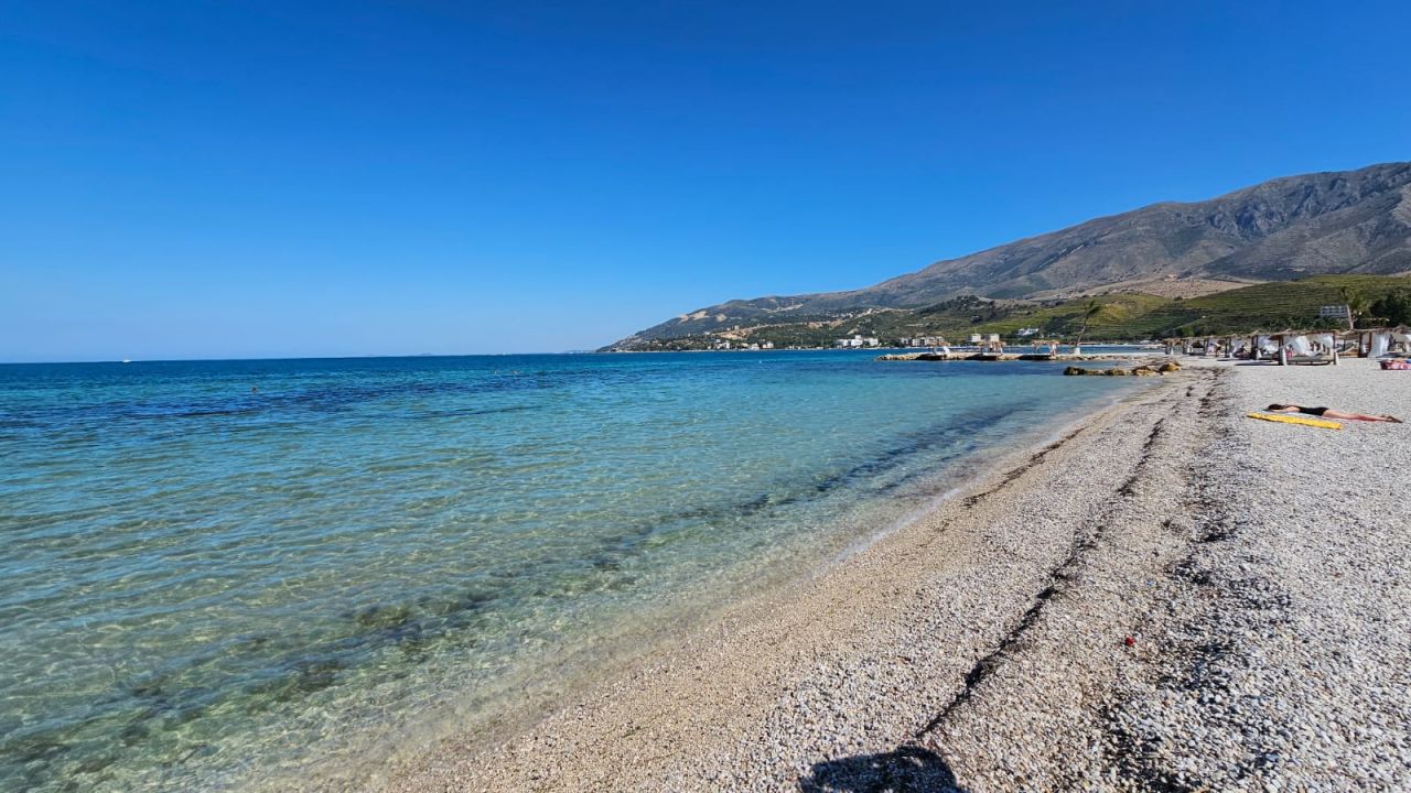 Appartamento con vista mare in vendita a radhimë Vlorë albania