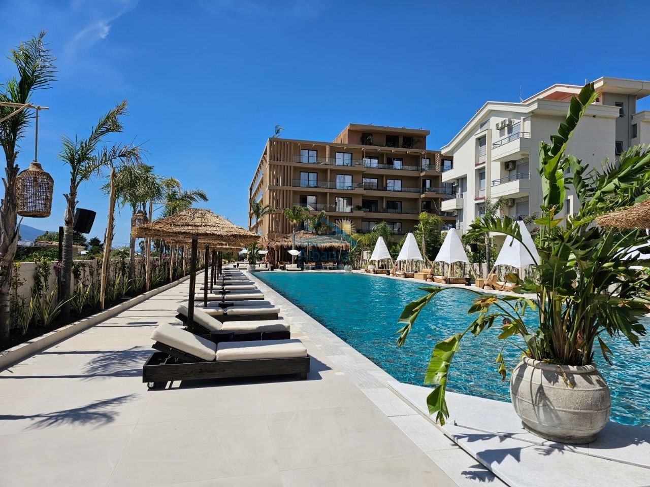 Appartamento con vista mare in vendita a radhimë Vlorë albania