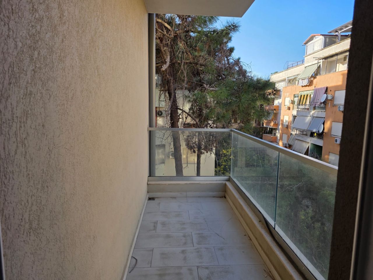 Appartement de deux chambres à vendre à golem durres (3)