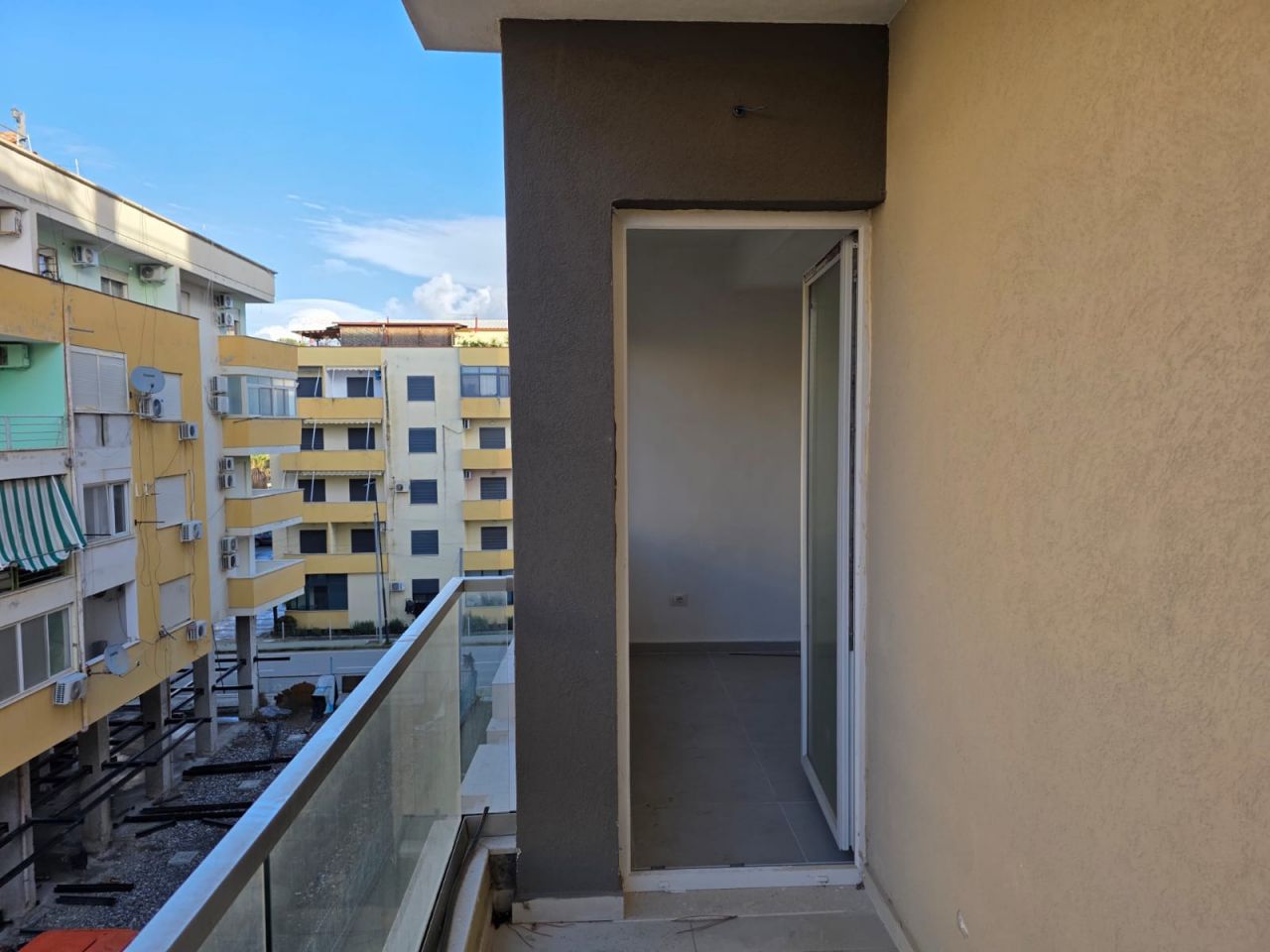 Appartement de deux chambres à vendre à golem durres (7)