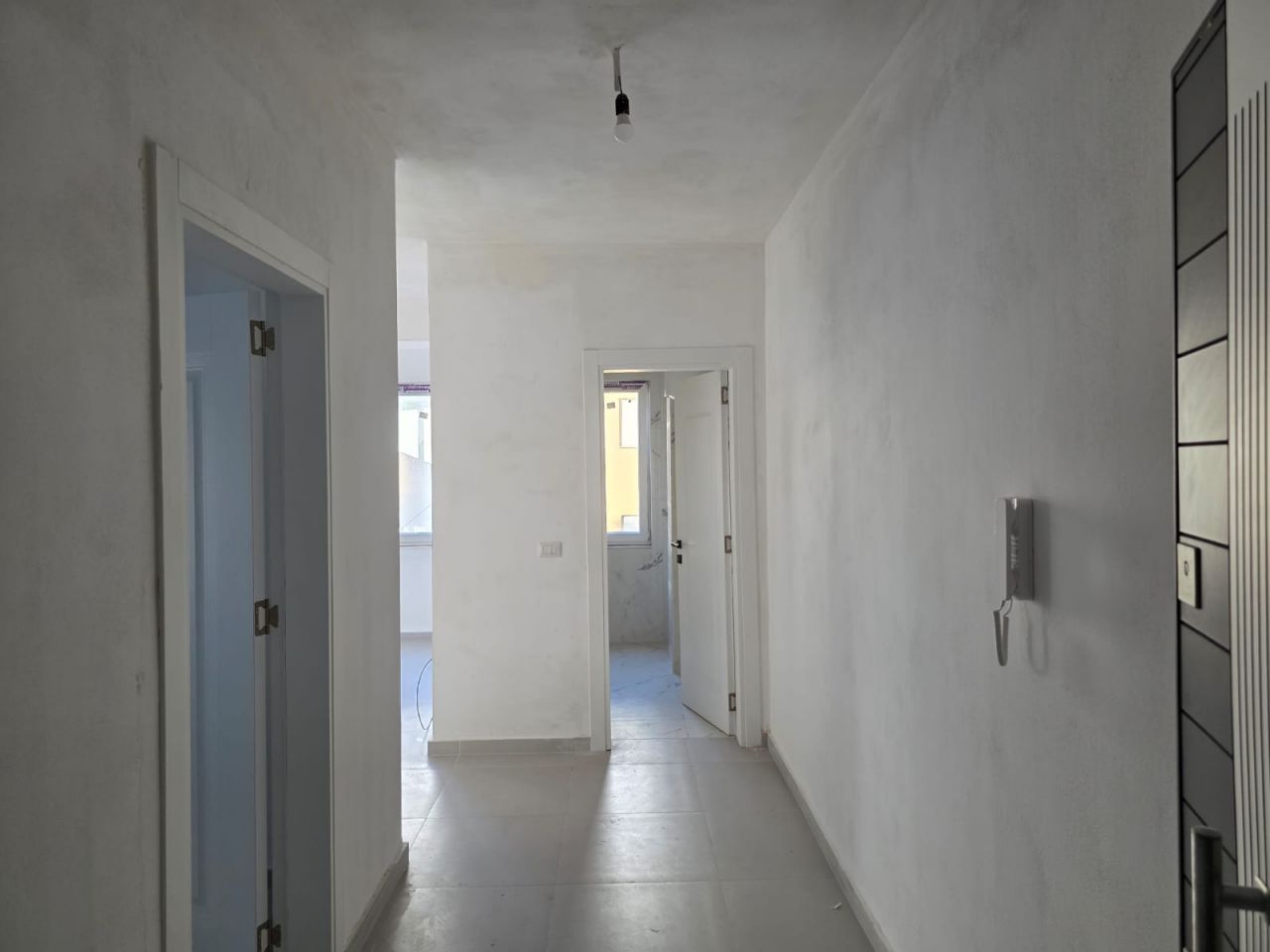 Apartament me dy dhoma gjumi për shitje në golem Durrës