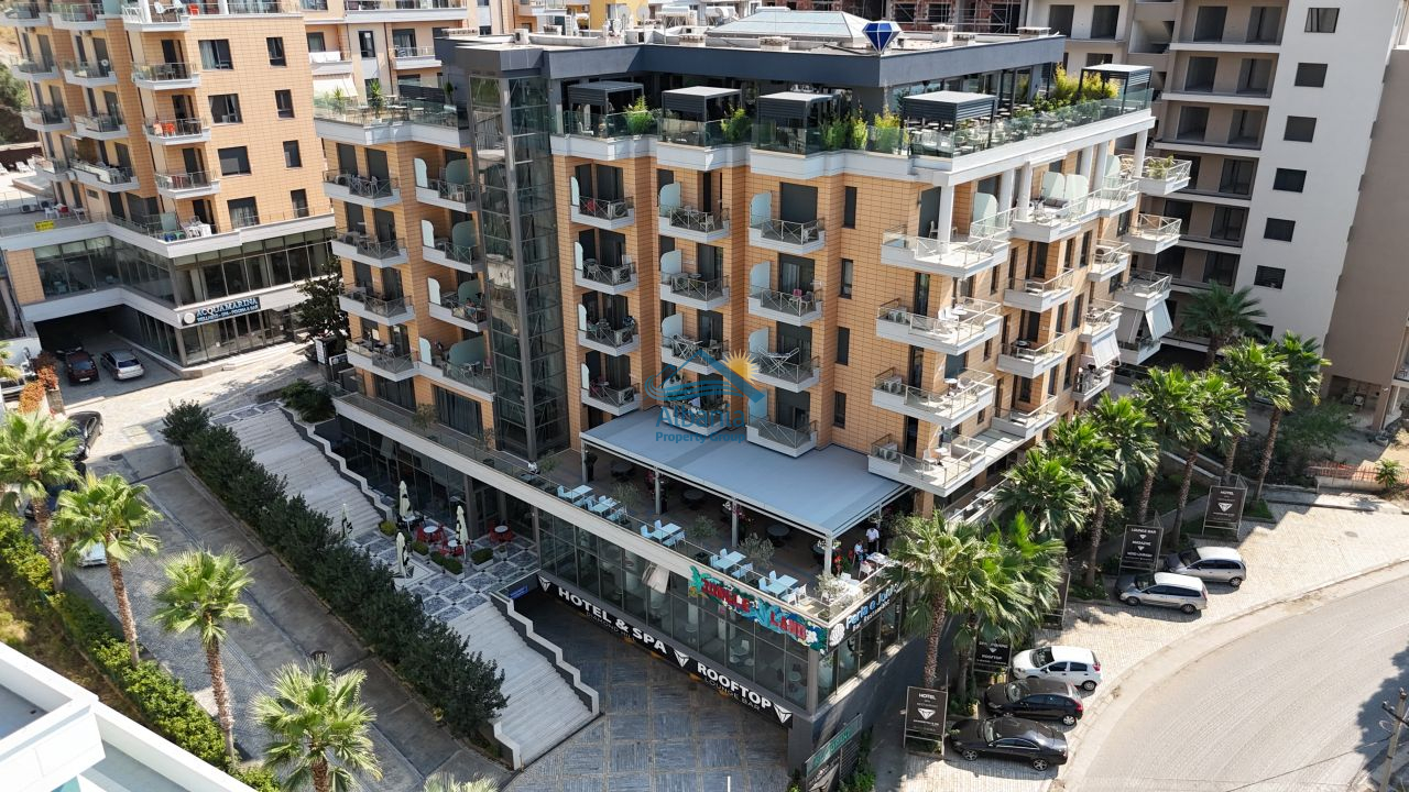 Appartamento con due camere da letto con piscina in vendita a Vlorë albania
