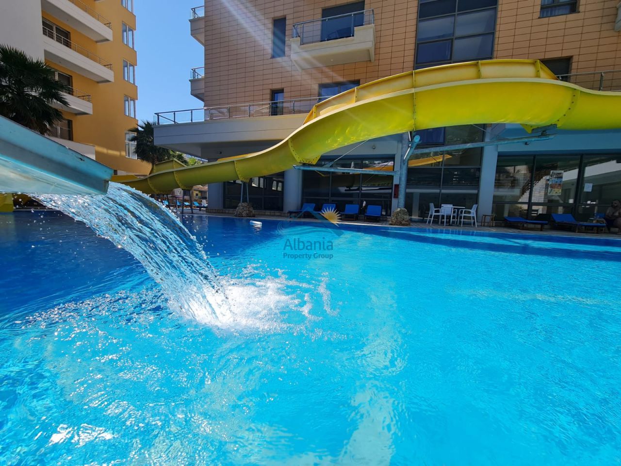 Appartamento con due camere da letto con piscina in vendita a Vlorë albania