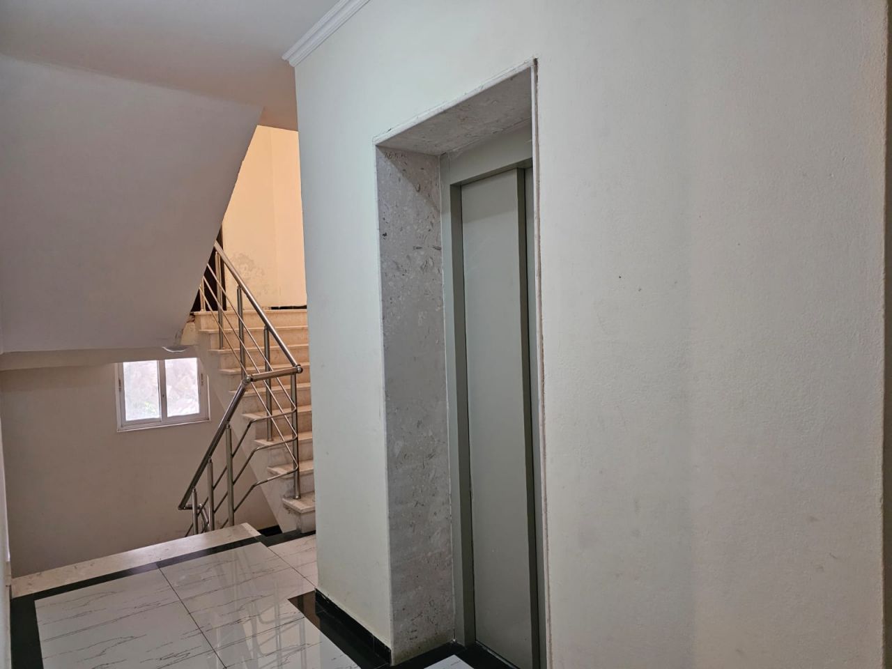 Appartamento con una camera da letto in vendita a Saranda