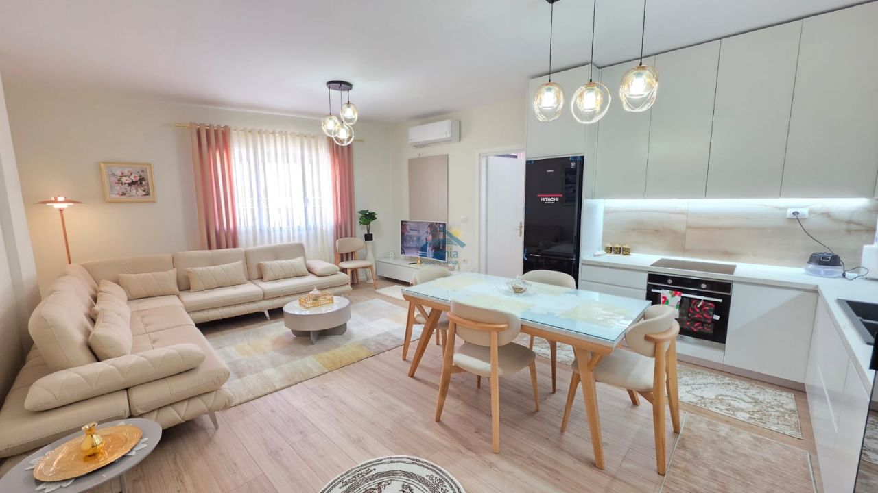 Appartamento moderno in vendita a Vlorë albania