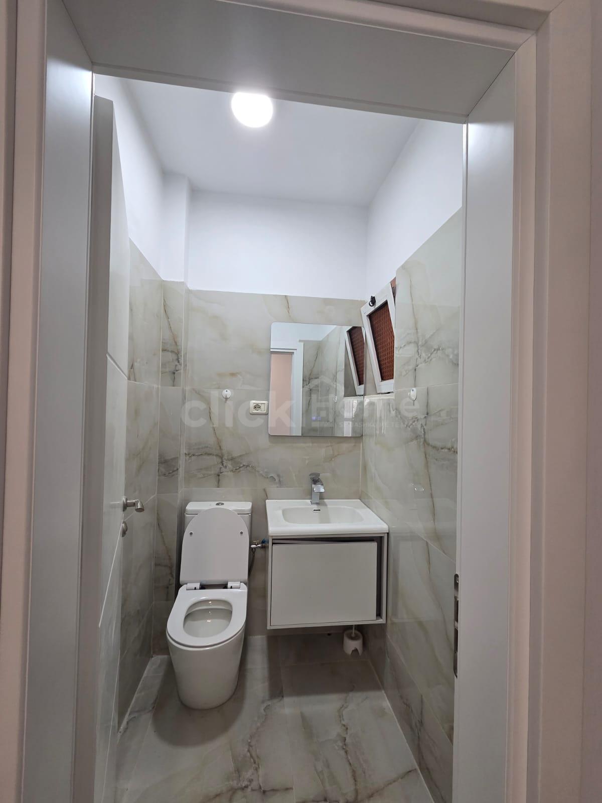 Apartamento 3+1 para alugar «Komuna e Parisit»