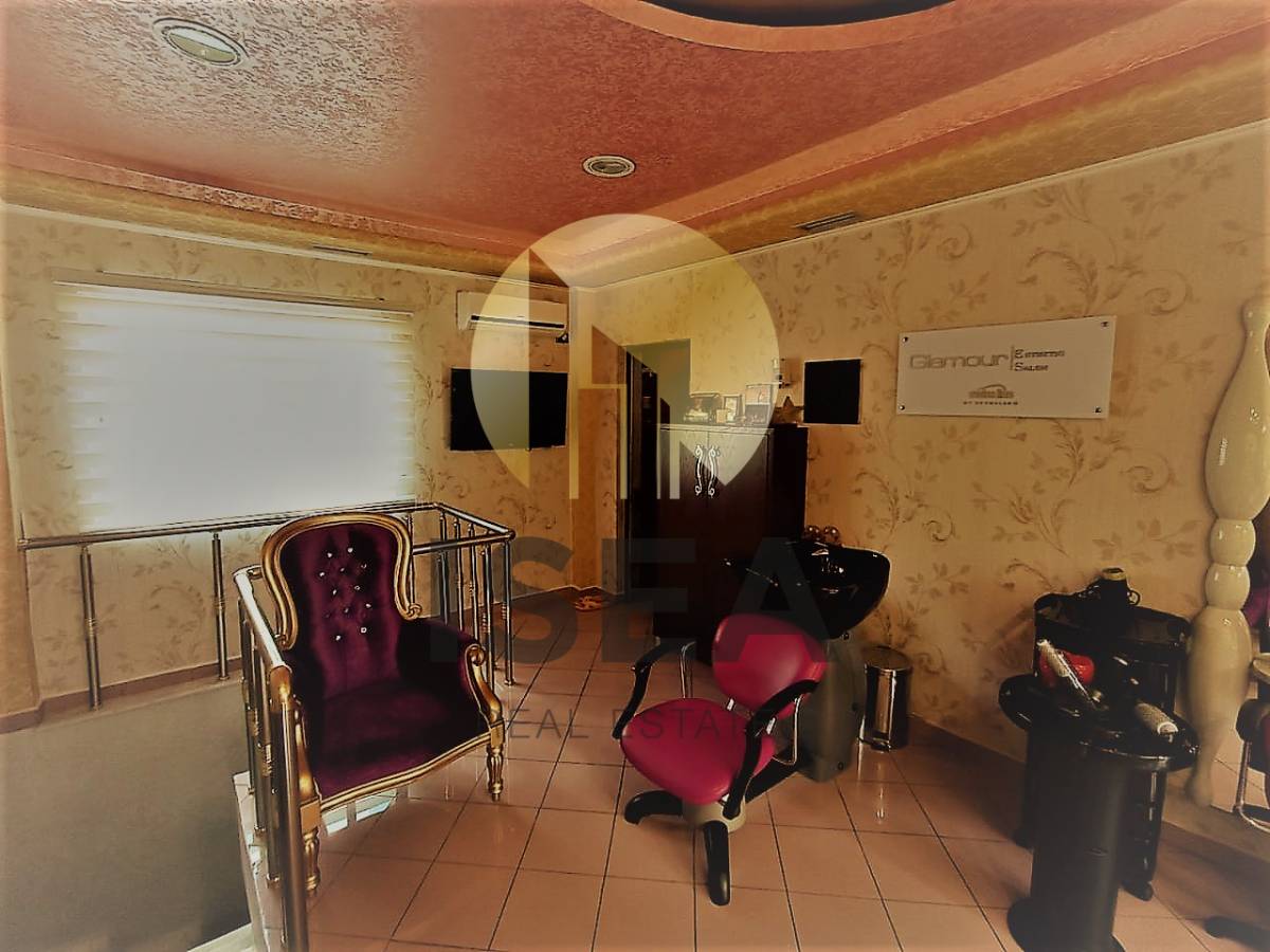 Loja, rua Durrës - embaixadas (dy5030157) - isea