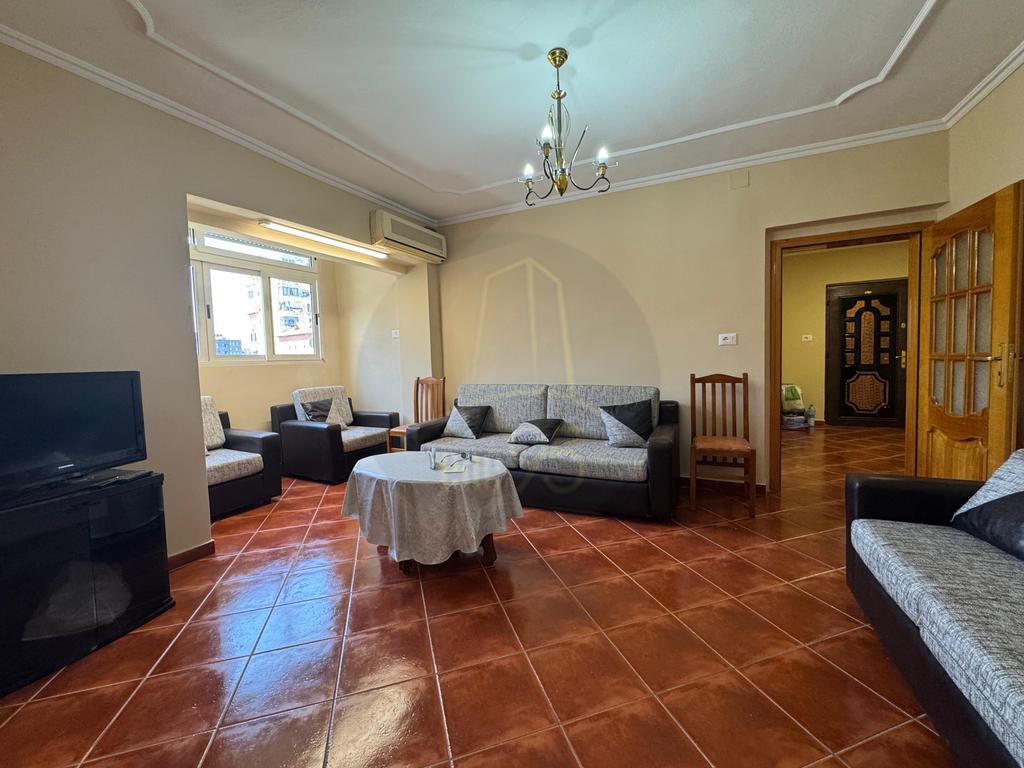 Apartment zum verkauf 1+1, pazari i ri