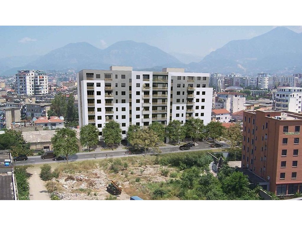 Ekskluzive ene 95 shitet apartament 1+1 ne zonen e laprakes, prane kupoles