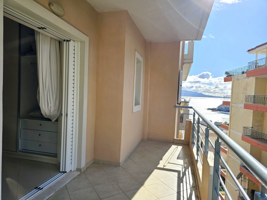 Three bedroom seaview apartment