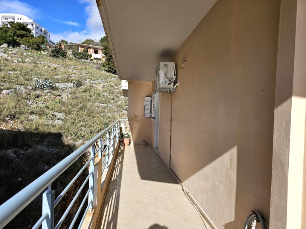 Three bedroom seaview apartment