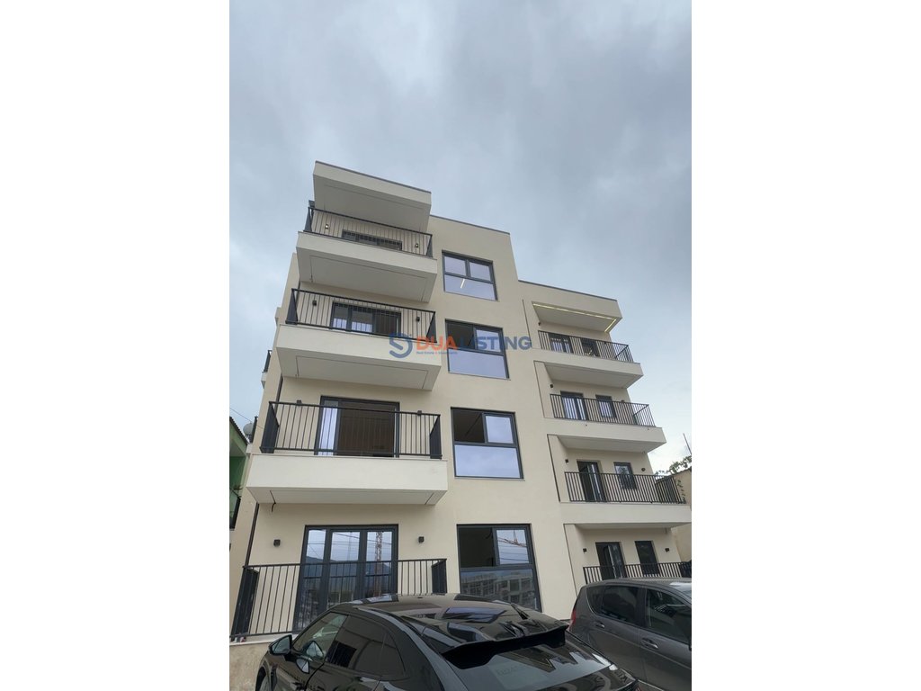 Shitet apartament 1+1 ne ali dem!!